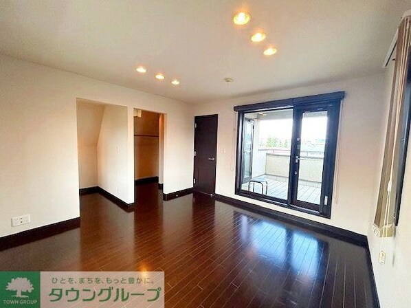 大沼町4丁目貸家の物件内観写真